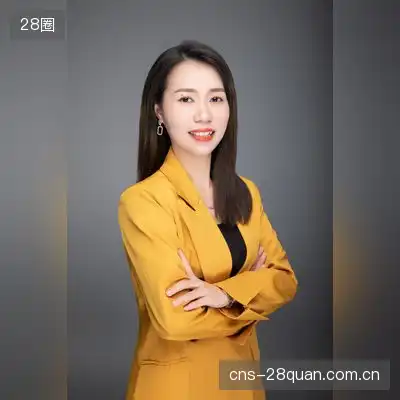 龚月